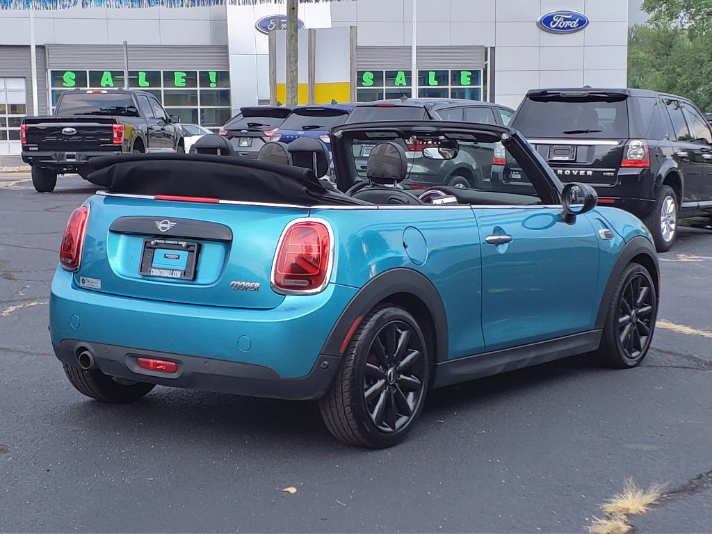Used 2019 MINI Cooper Cooper image 3