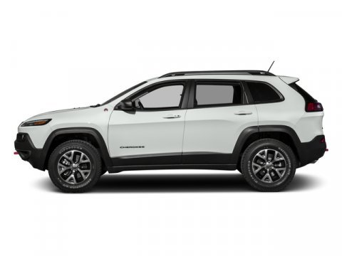 Used 2017 Jeep Cherokee Trailhawk image 3