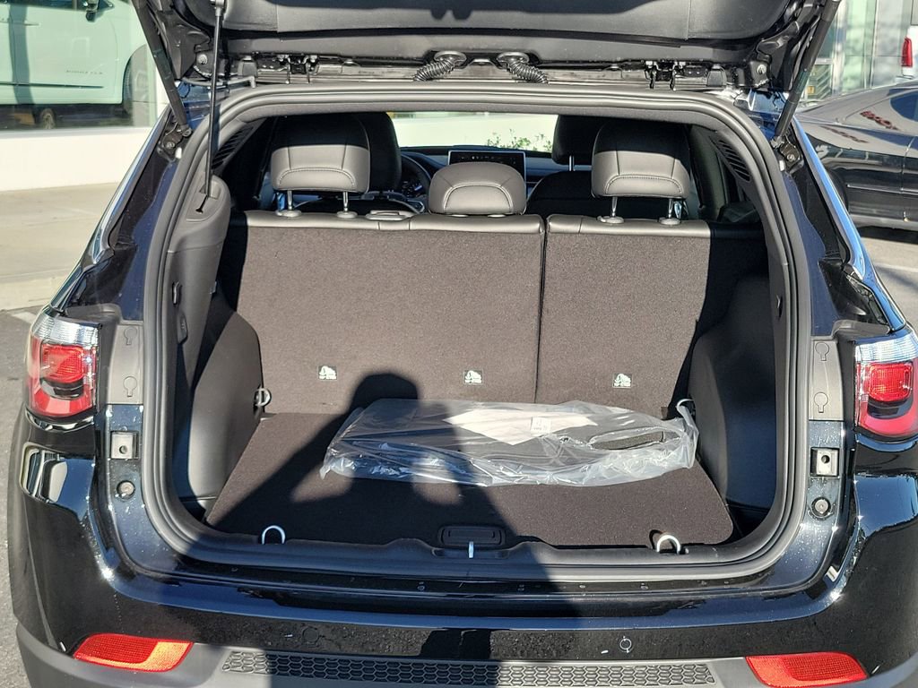 New 2026 Jeep Compass Limited image 19