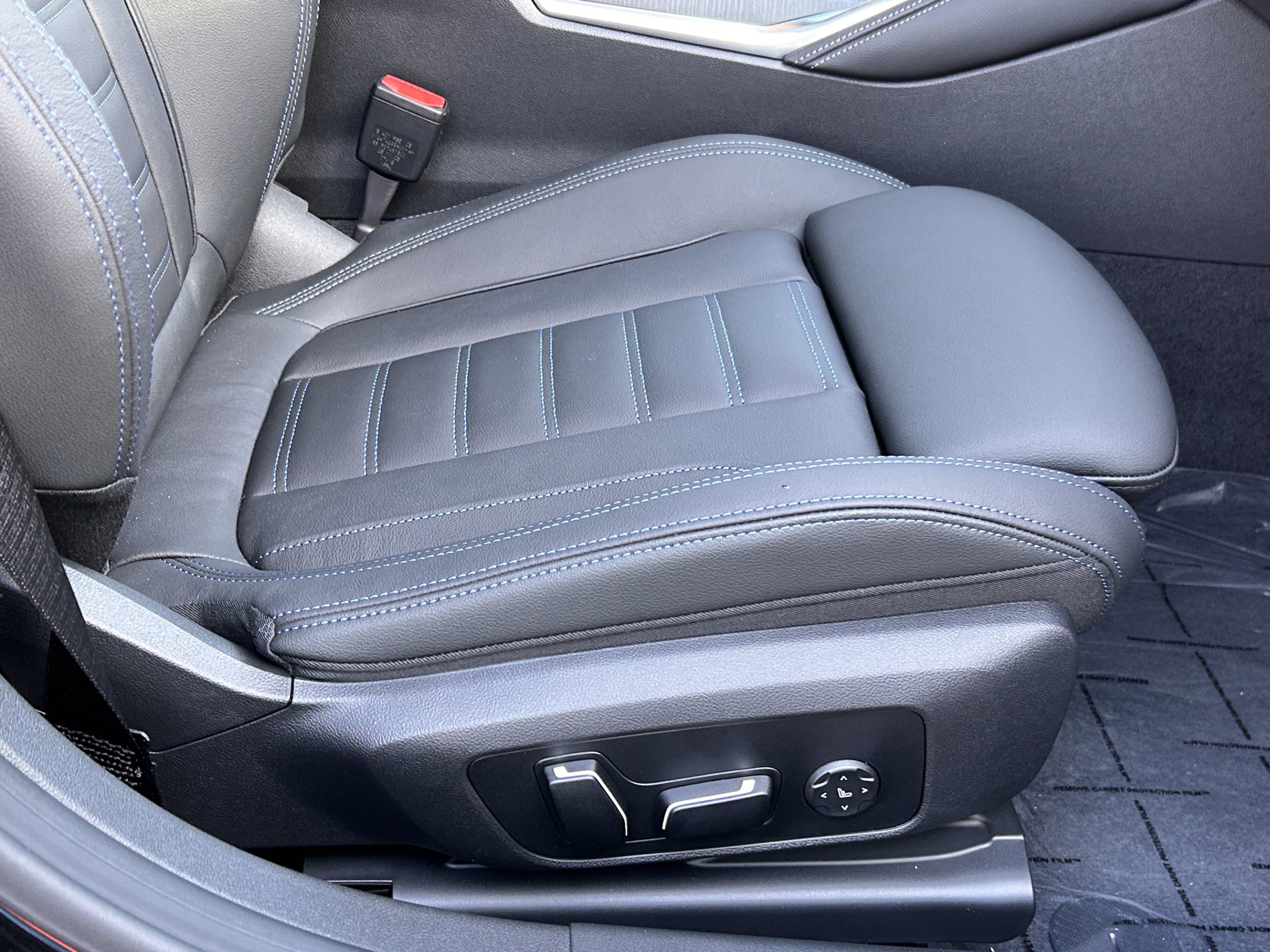 Used 2026 BMW M440i w/ Premium Package RWD image 26
