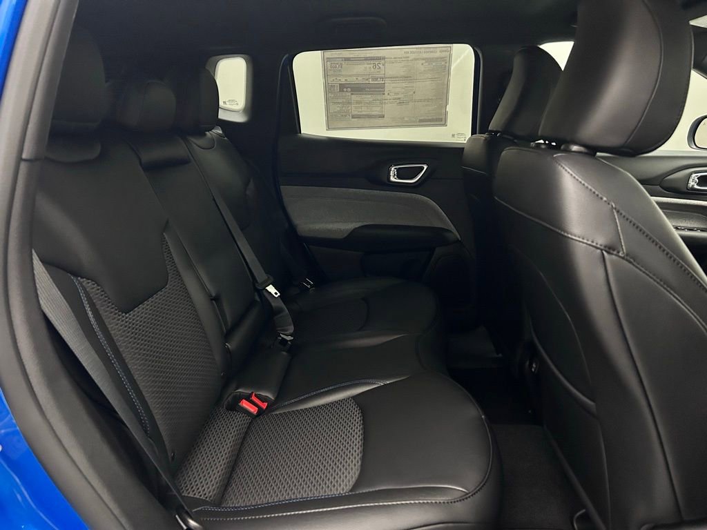 New 2026 Jeep Compass Latitude image 15