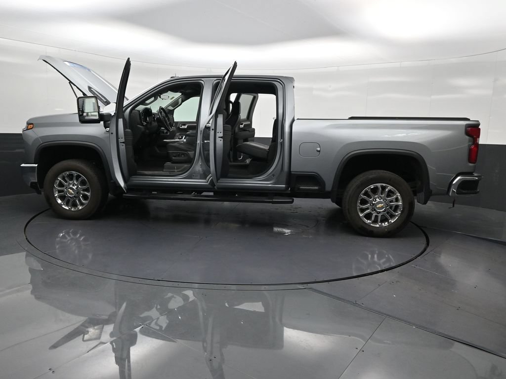 Used 2024 Chevrolet Silverado 2500 LTZ w/ LTZ Convenience Package AWD/4WD image 34