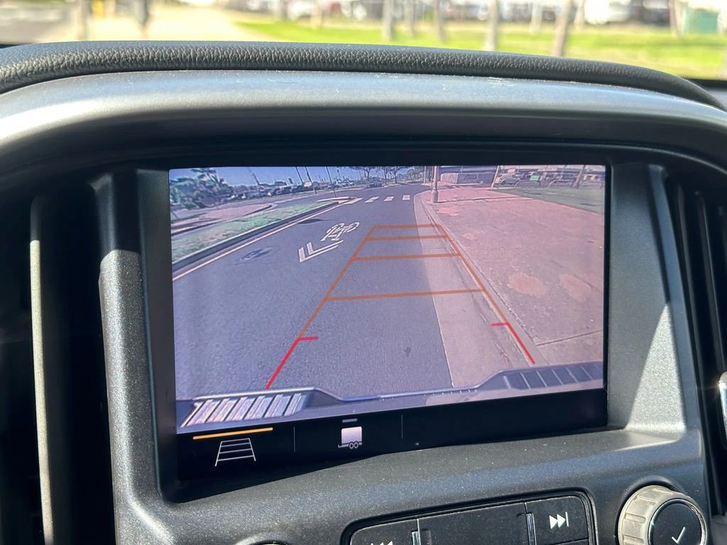 Used 2020 Chevrolet Colorado LT w/ Colorado RST Special Edition image 17