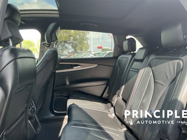 Used 2016 Lincoln MKX Reserve w/ Technology Package image 31