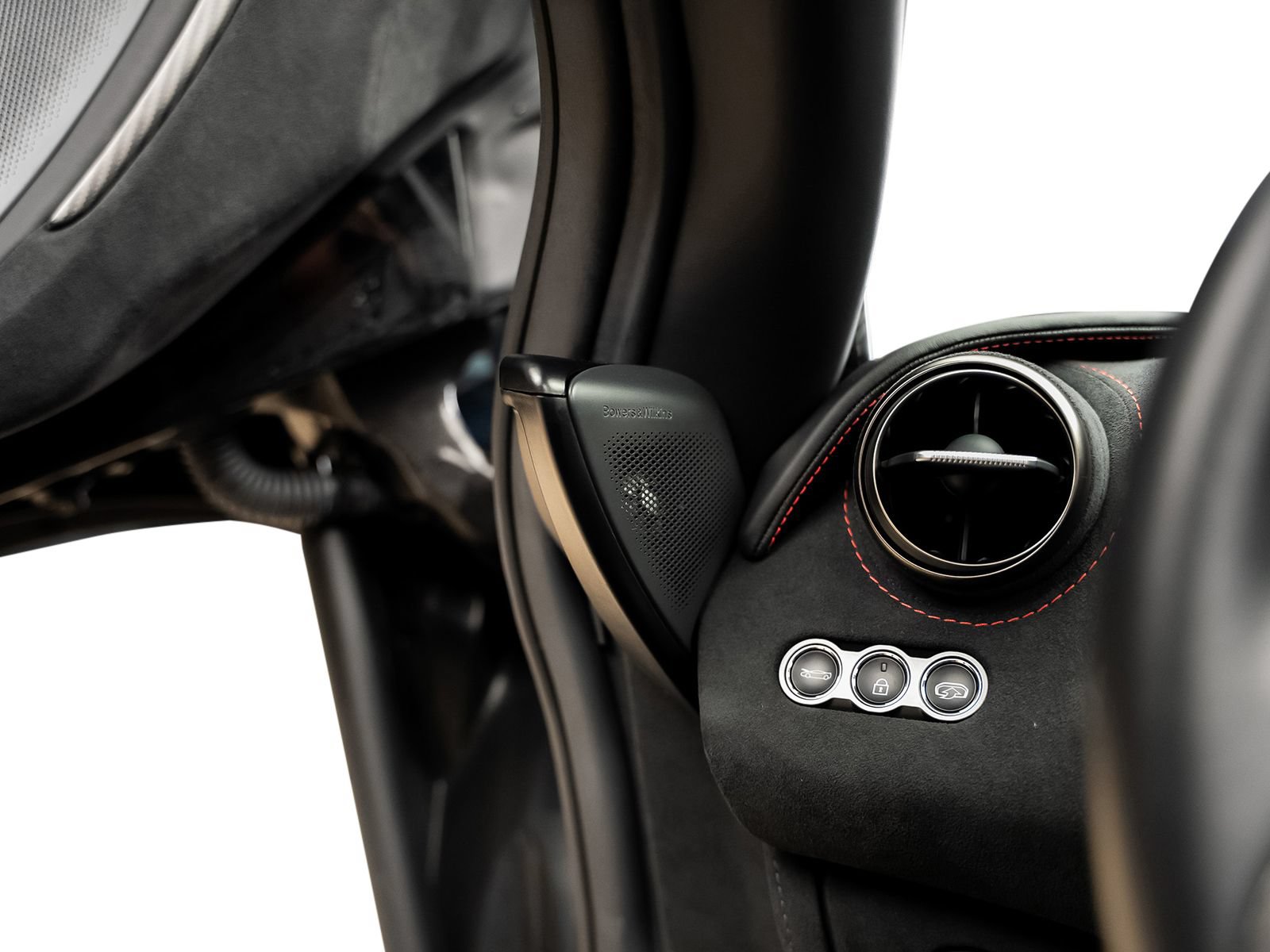 Used 2022 McLaren 720S Performance RWD image 55