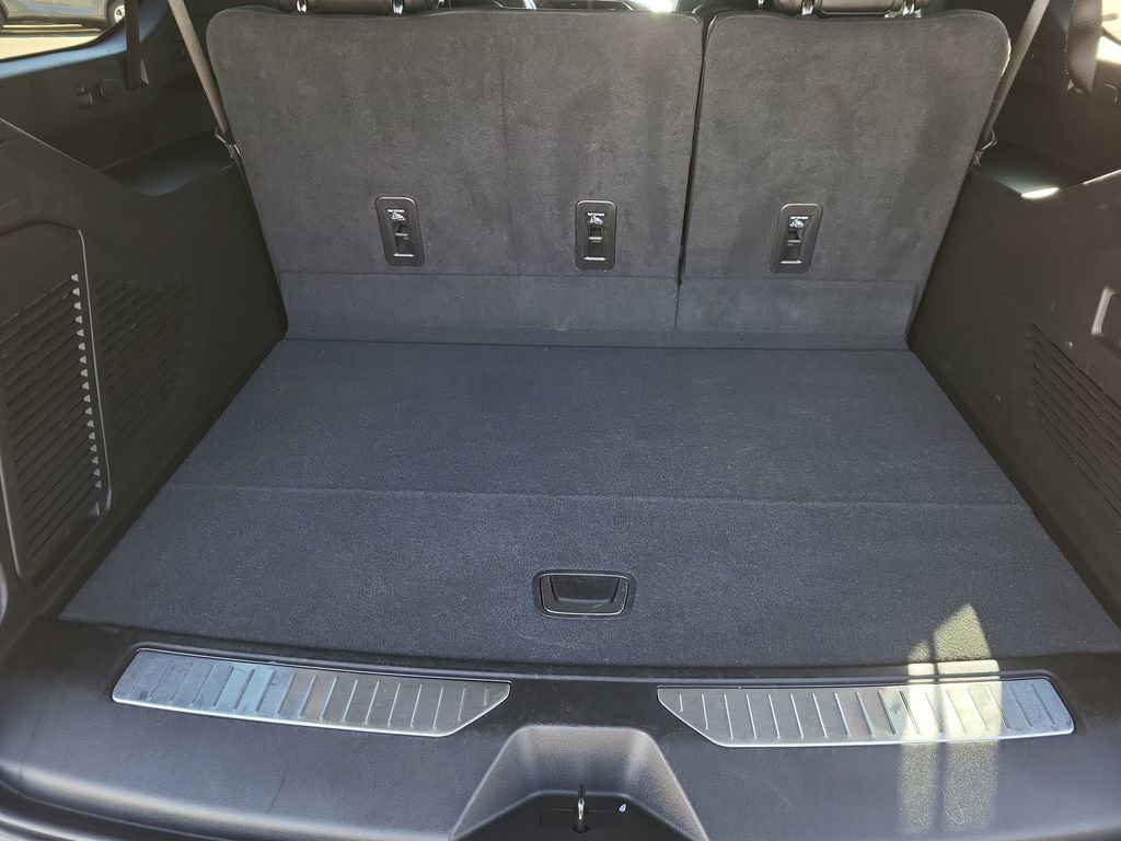 Certified 2023 GMC Yukon XL Denali image 27