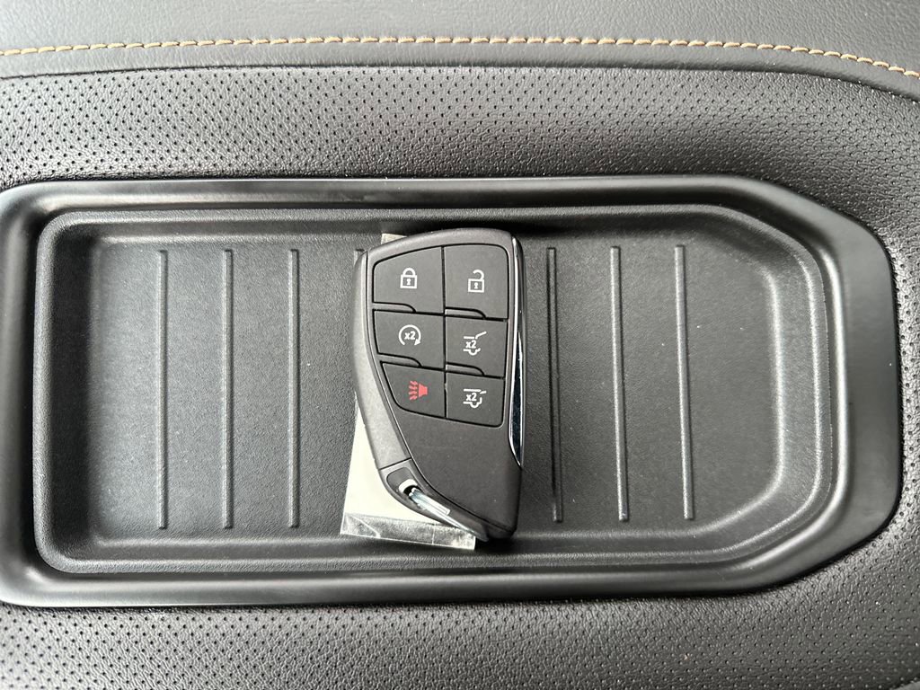 Used 2023 GMC Yukon AT4 image 20