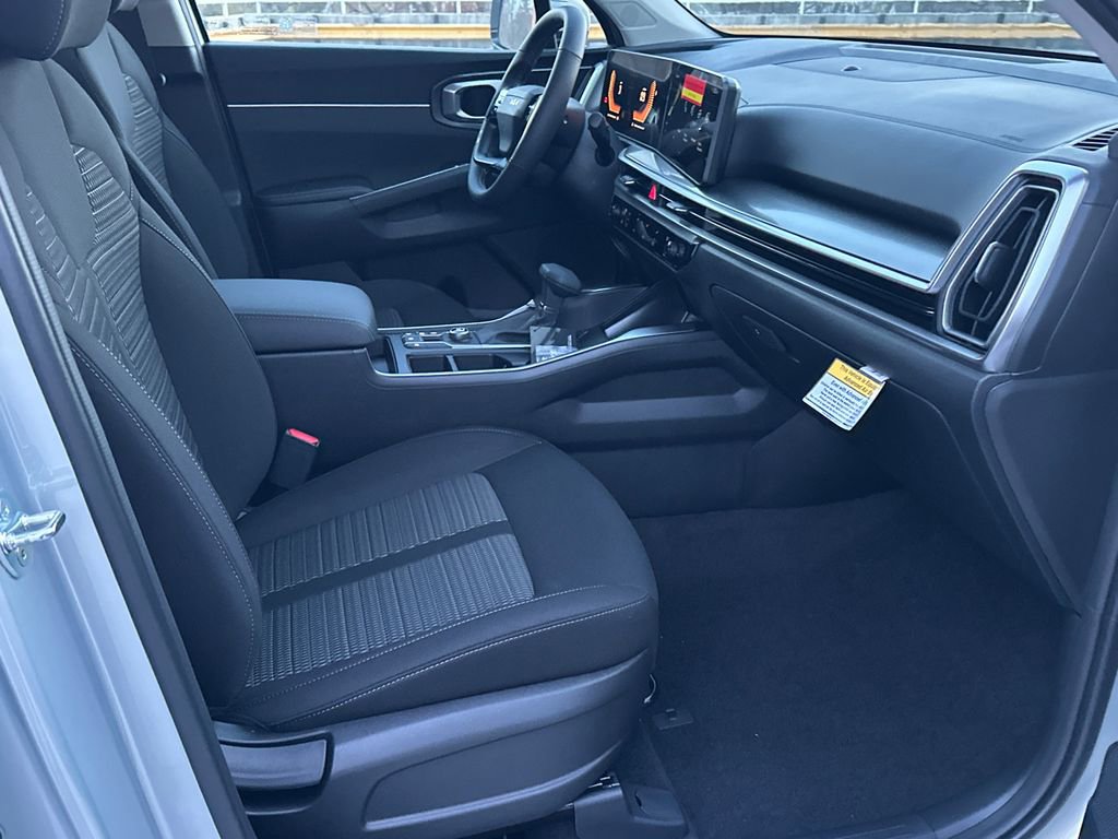 New 2026 Kia Sorento LX image 10
