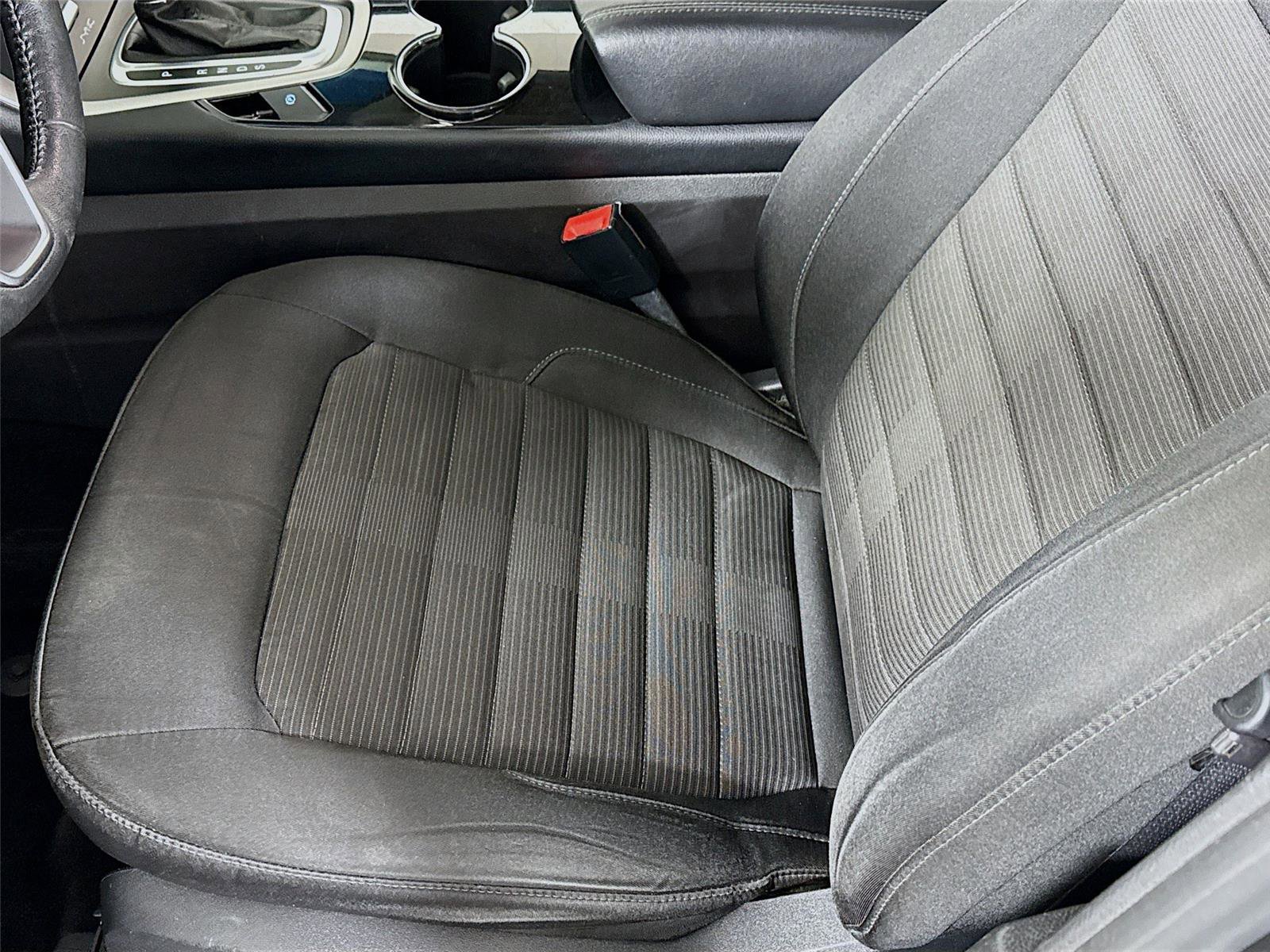 Used 2016 Ford Edge SEL w/ Class II Trailer Tow Package image 12