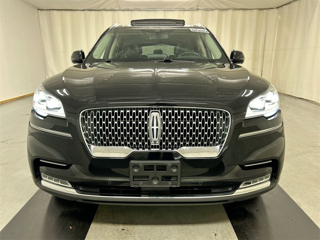 Used 2020 Lincoln Aviator Reserve w/ Equipment Group 202A image 4