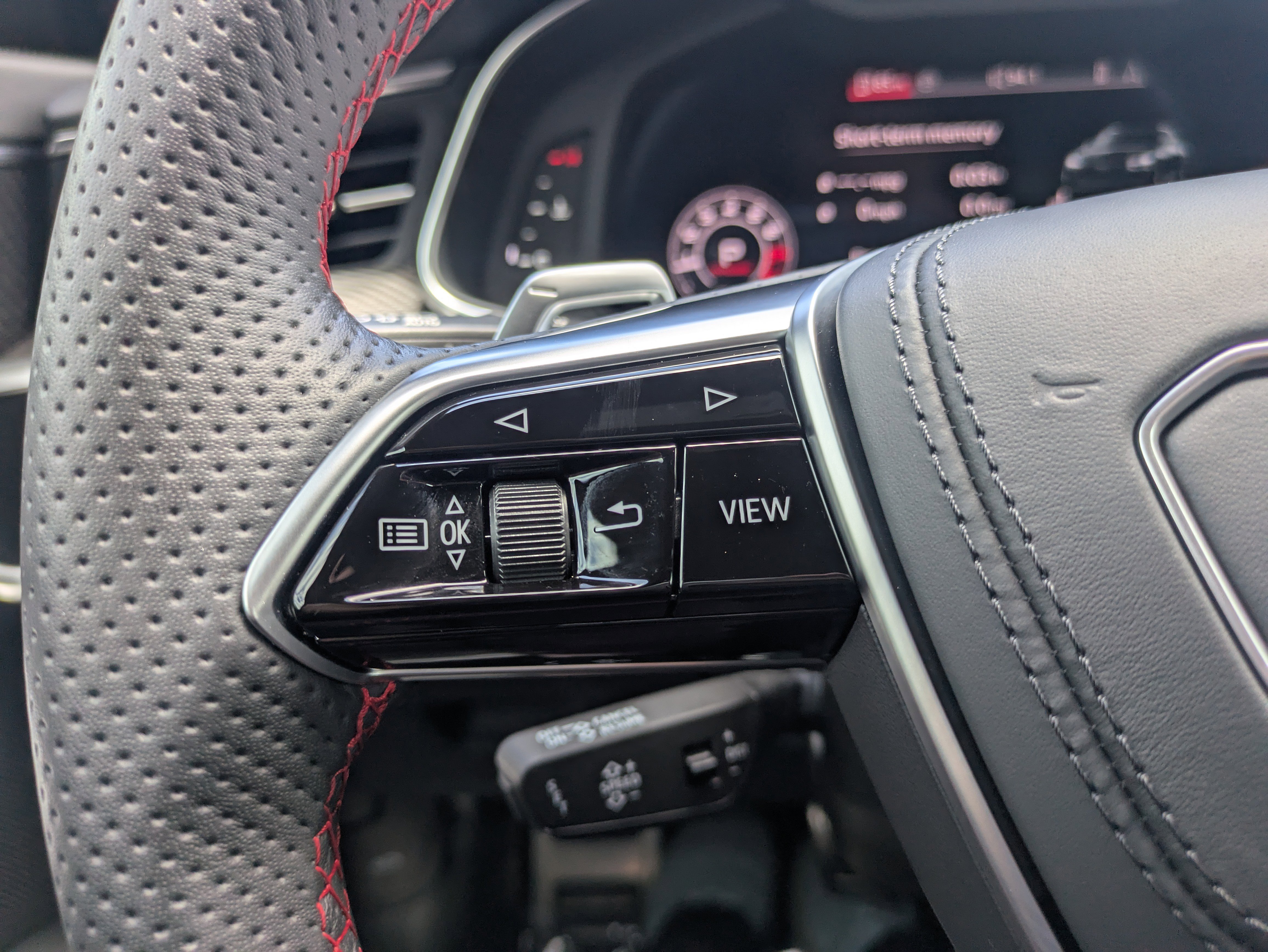 Used 2025 Audi RS 6 performance AWD/4WD image 33