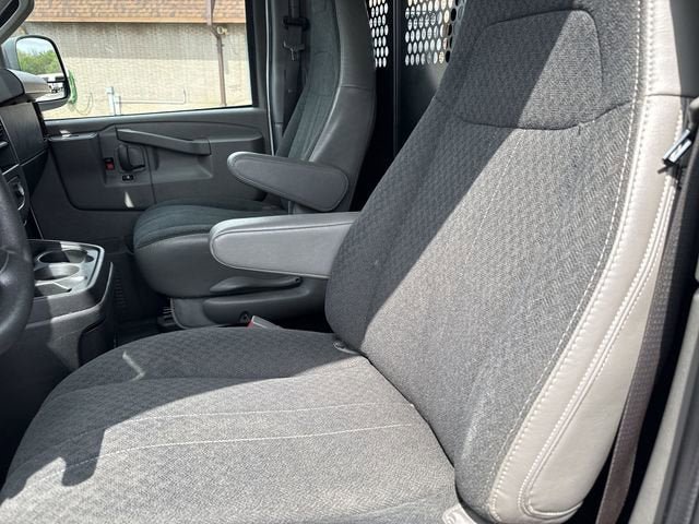 Certified 2022 Chevrolet Express 2500 w/ Driver Convenience Package image 17