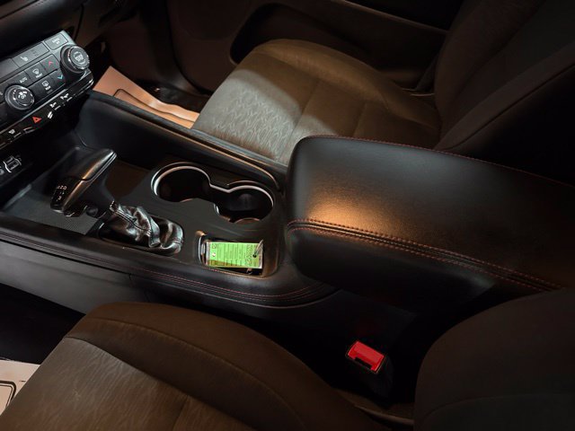 Used 2025 Dodge Durango GT AWD/4WD image 11