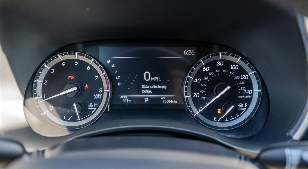 Used 2020 Toyota Highlander XLE FWD image 19