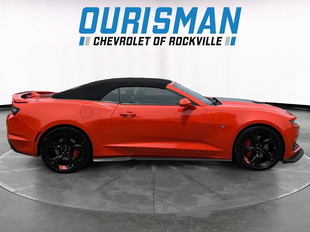 Used 2020 Chevrolet Camaro SS RWD image 7