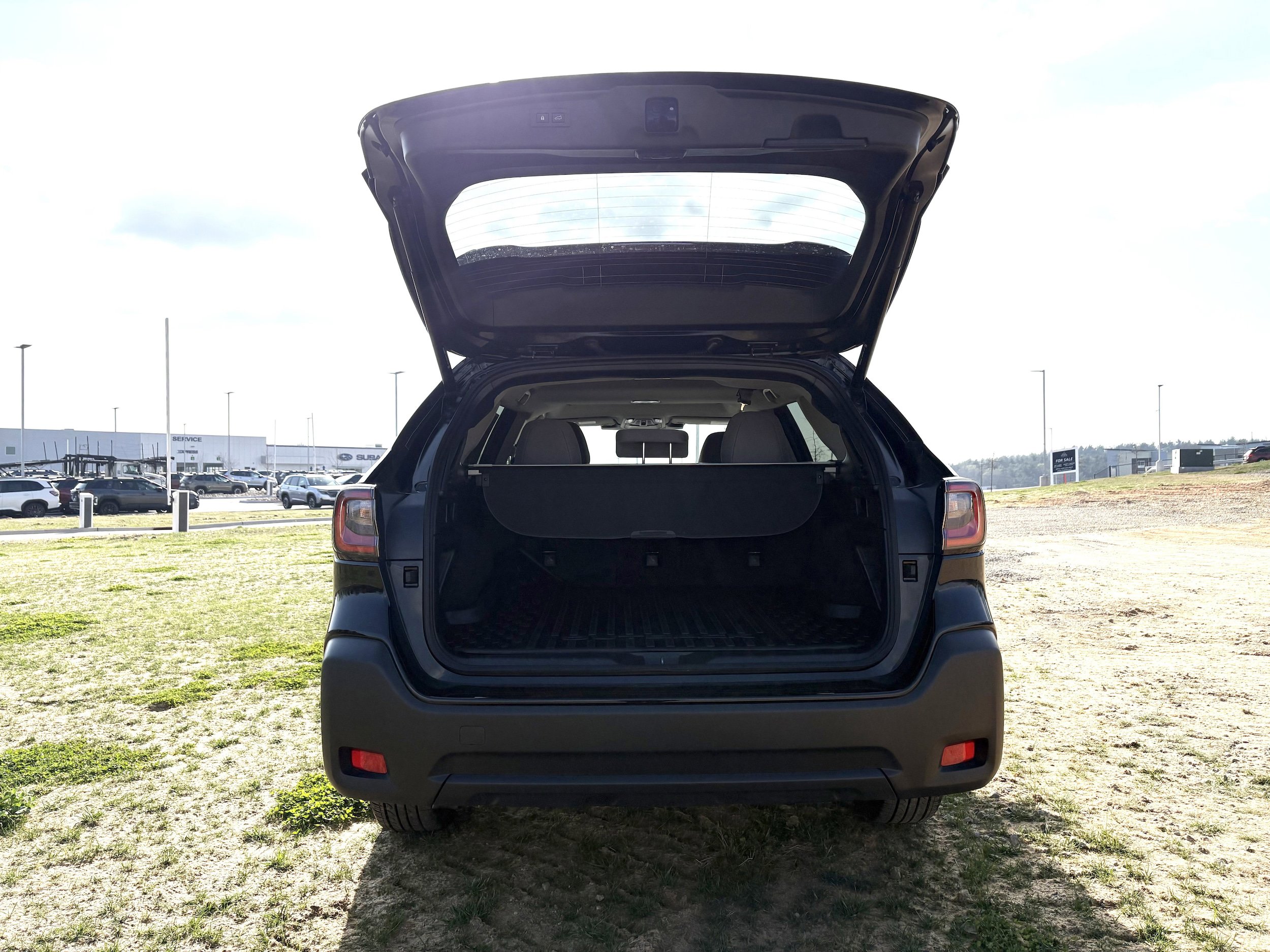 Used 2025 Subaru Outback Premium image 11