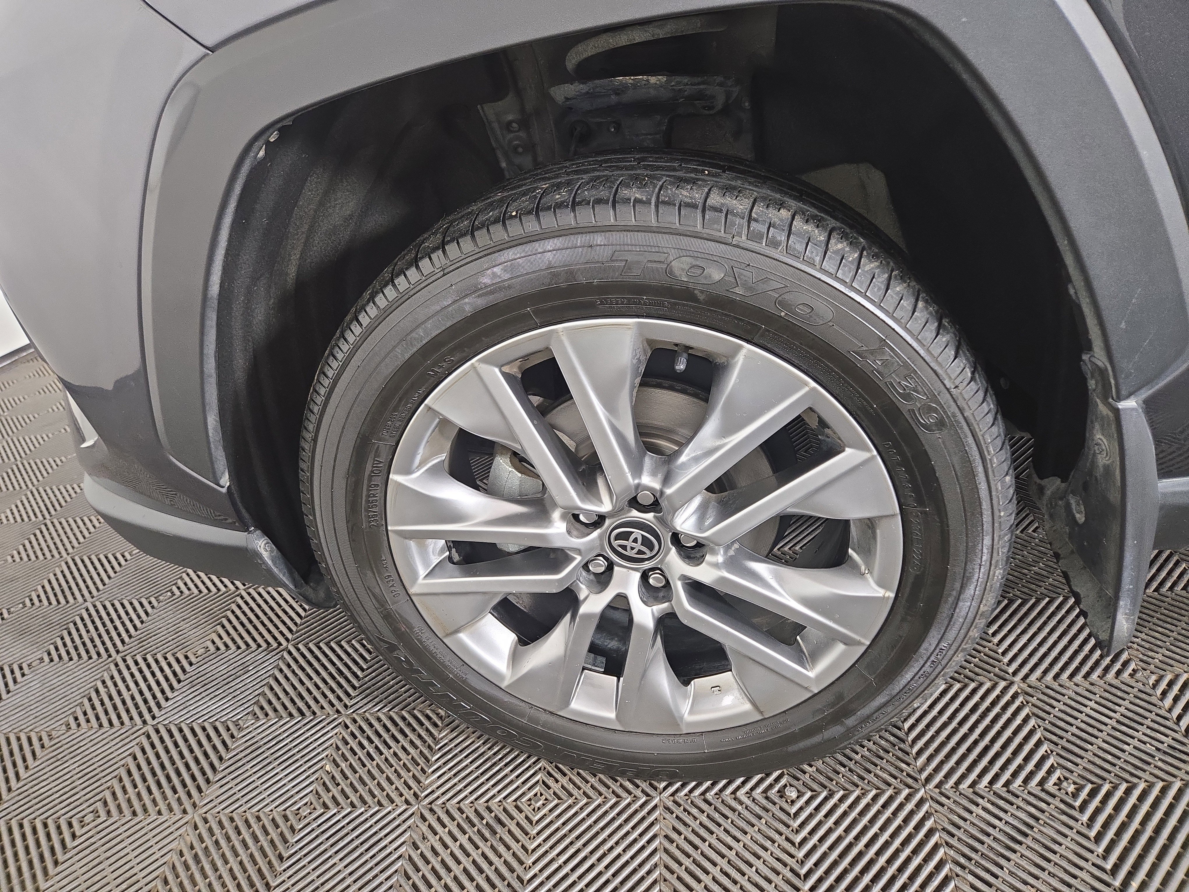 Used 2024 Toyota RAV4 XLE Premium image 34