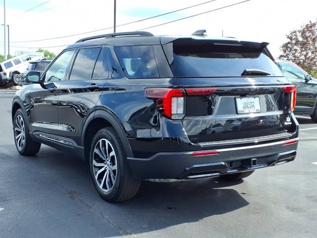 Used 2025 Ford Explorer ST-Line AWD/4WD image 5