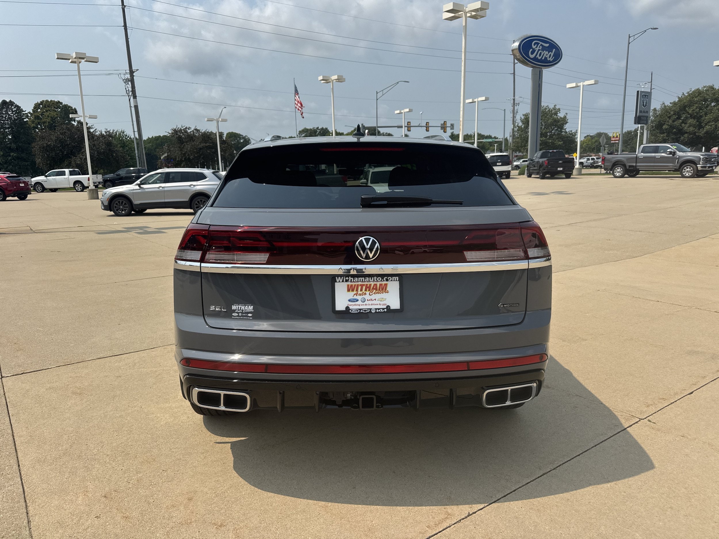 New 2026 Volkswagen Atlas Cross Sport SEL Premium R-Line AWD/4WD image 5