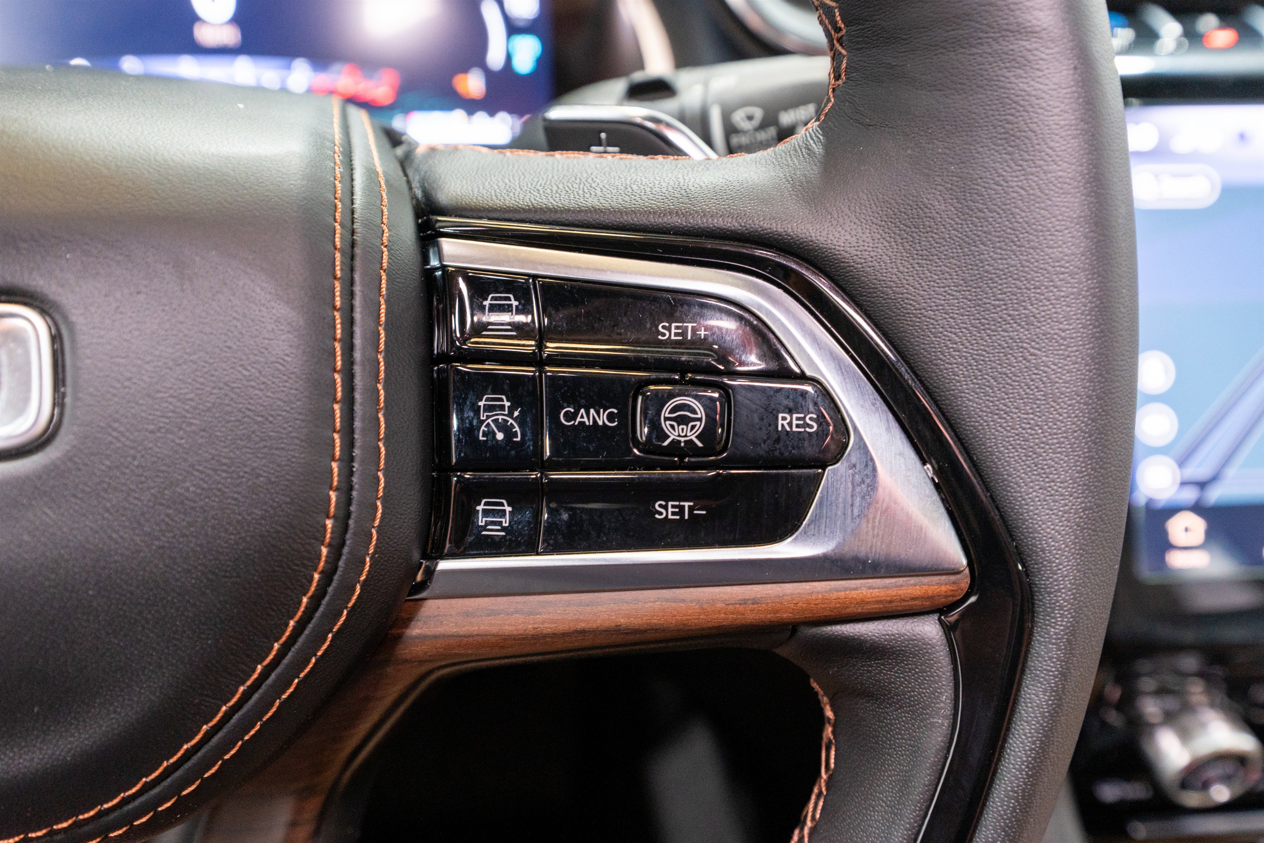 Used 2024 Jeep Grand Cherokee Summit w/ High Altitude Package AWD/4WD image 28