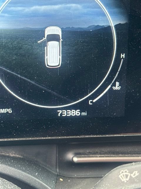 Certified 2023 Kia Carnival SX FWD image 18