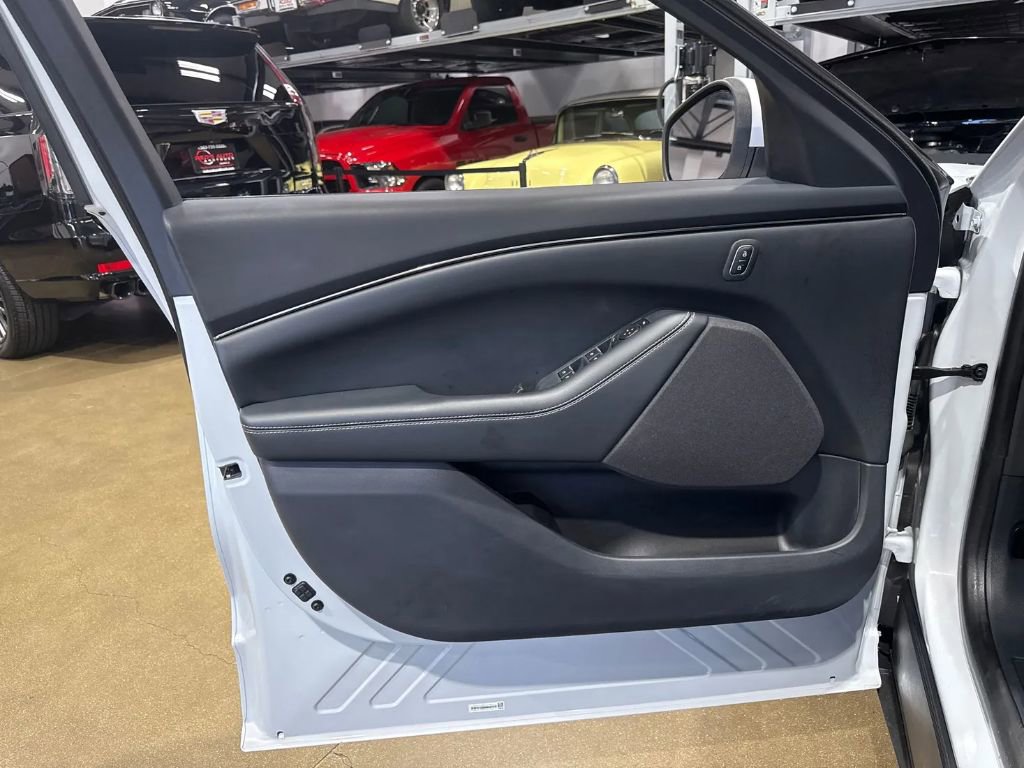 Used 2022 Ford Mustang Mach-E Select AWD/4WD image 15