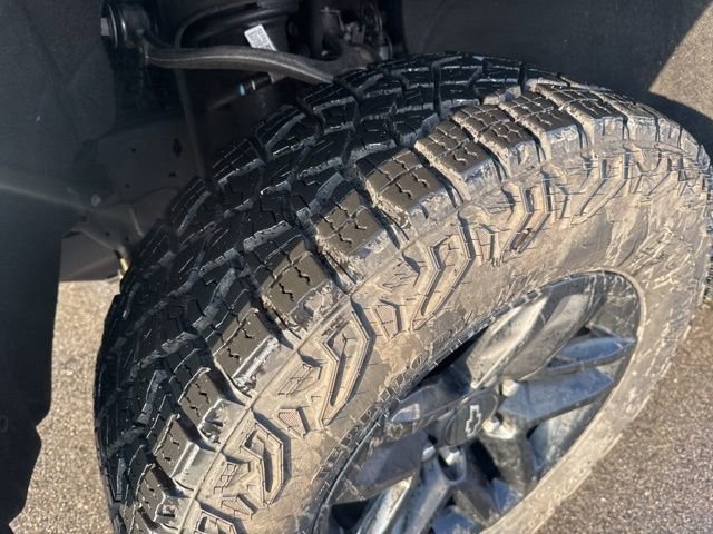 Used 2024 Chevrolet Silverado 1500 Custom Trail Boss w/ LPO, Dark Essentials Package image 11