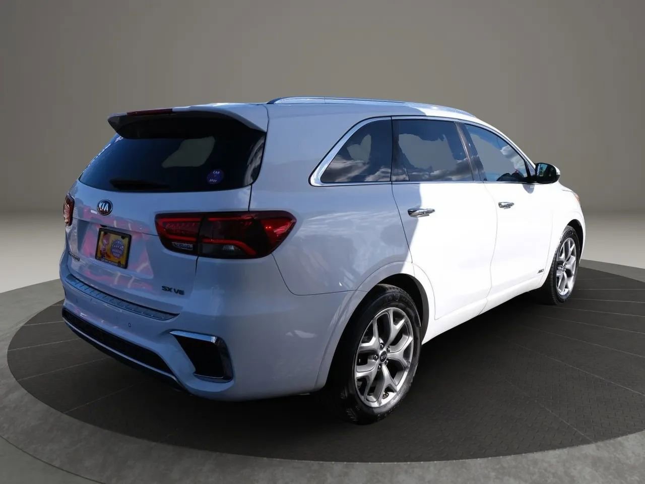 Used 2019 Kia Sorento SX image 5