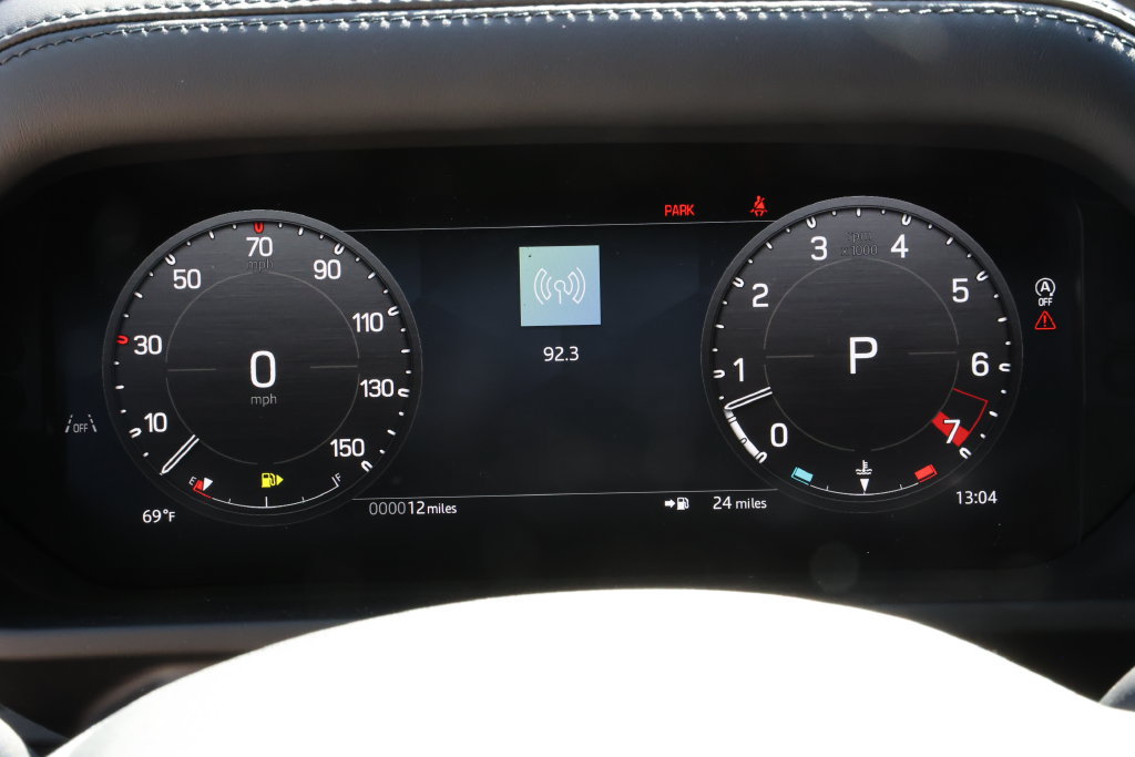 New 2026 Land Rover Defender 110 X-Dynamic SE AWD/4WD image 17