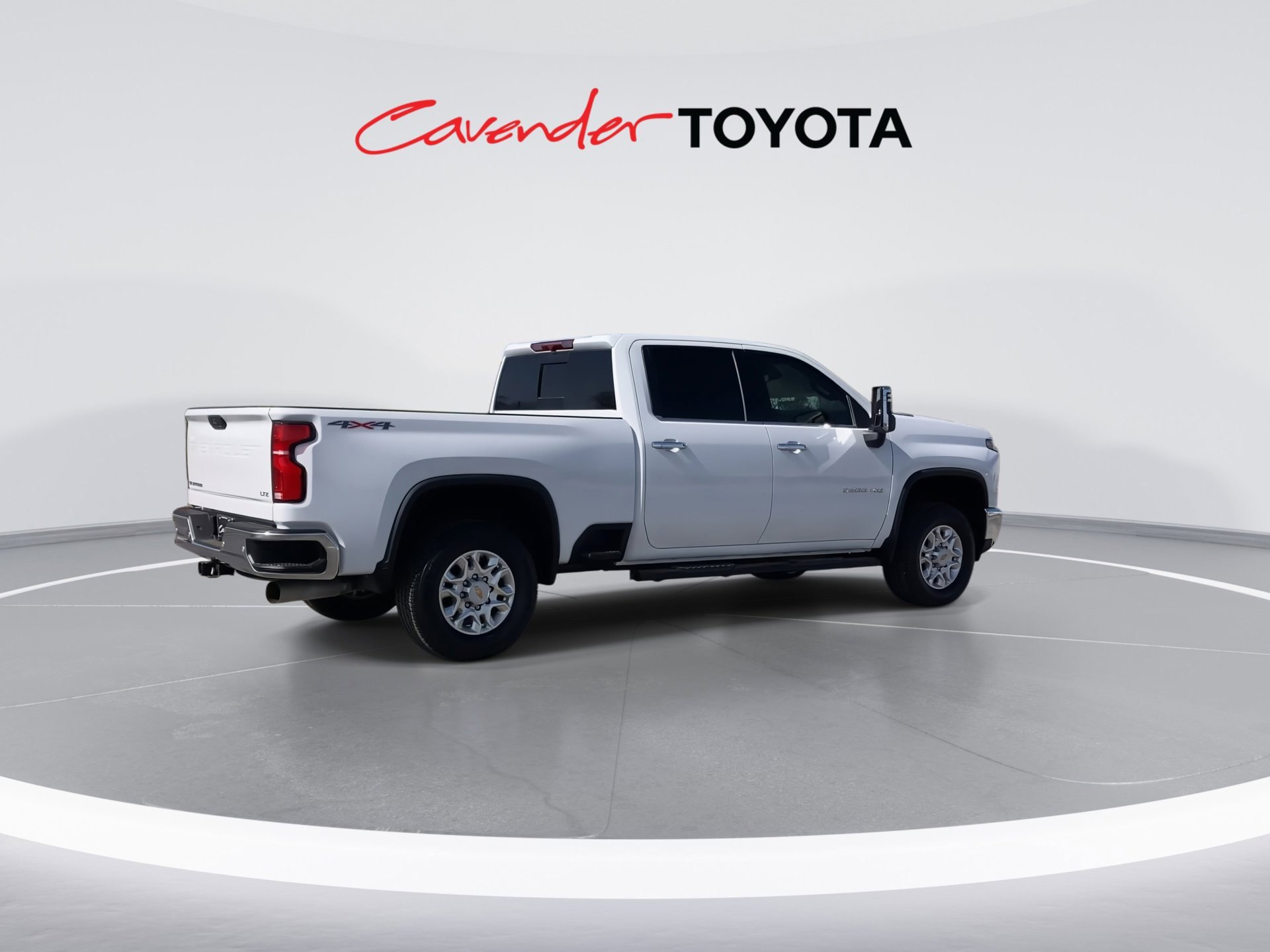 Used 2025 Chevrolet Silverado 2500 LTZ w/ LTZ Convenience Package image 8