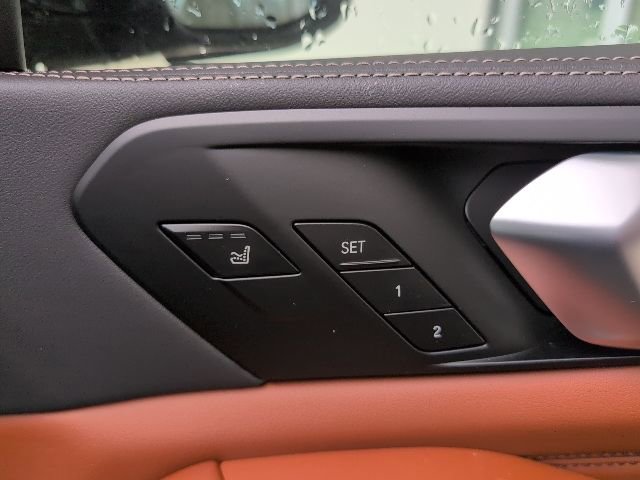 New 2026 BMW X7 M60i image 28