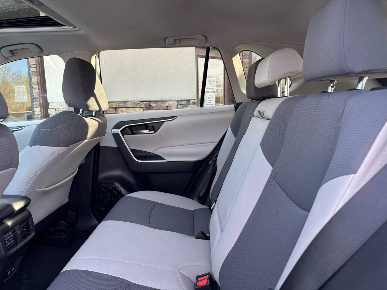 Used 2019 Toyota RAV4 XLE image 13