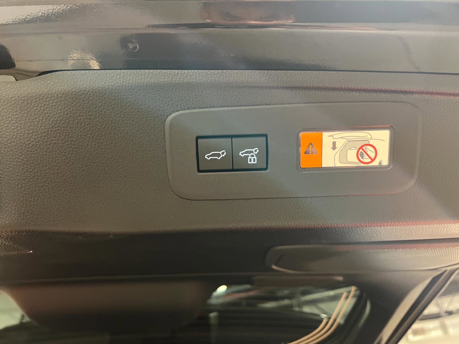 Used 2026 Lexus GX 550 w/ Cold Area Package image 37