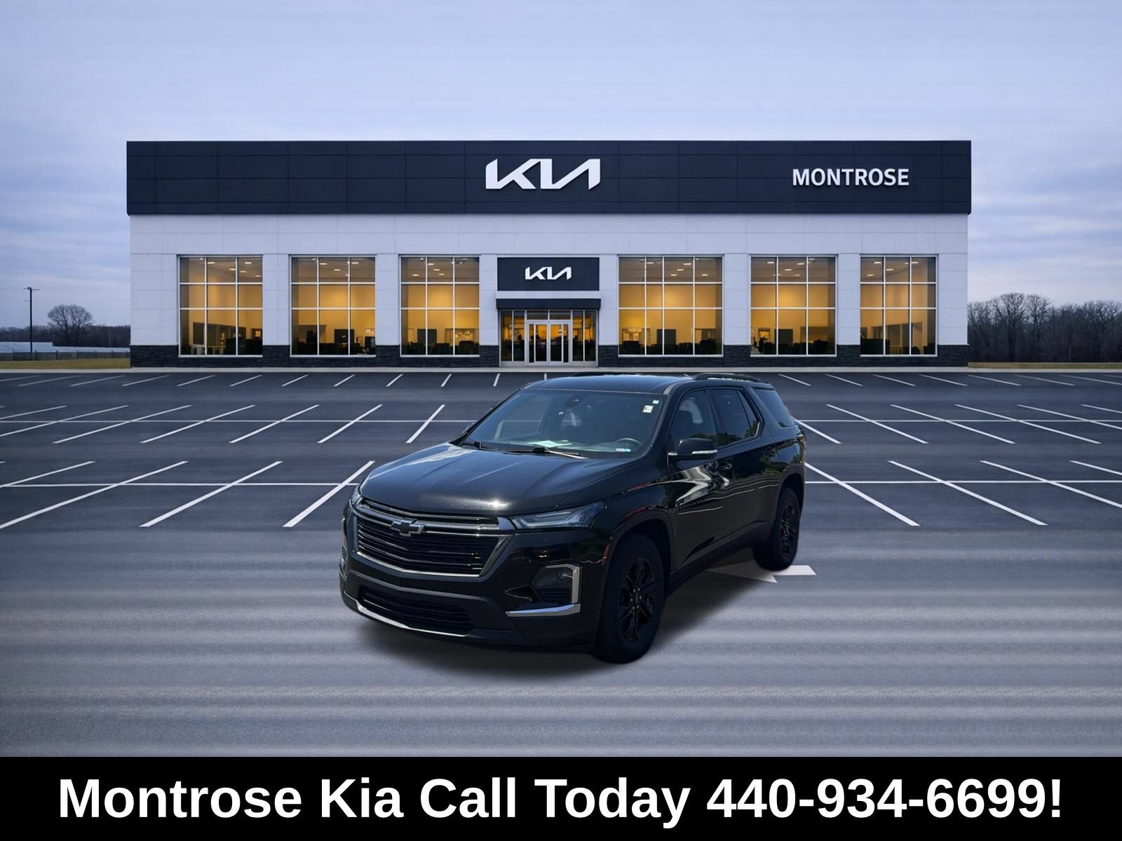 Used 2023 Chevrolet Traverse LT w/ Midnight/Sport Edition AWD/4WD image 1