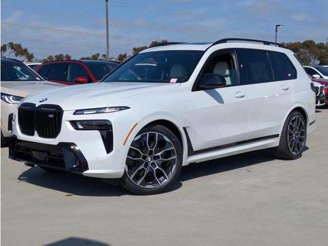 New 2026 BMW X7 M60i image 1