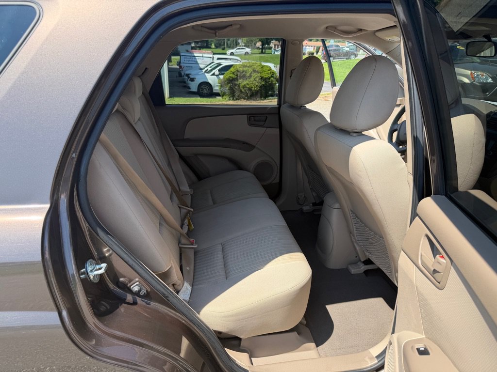Used 2009 Kia Sportage LX FWD image 19