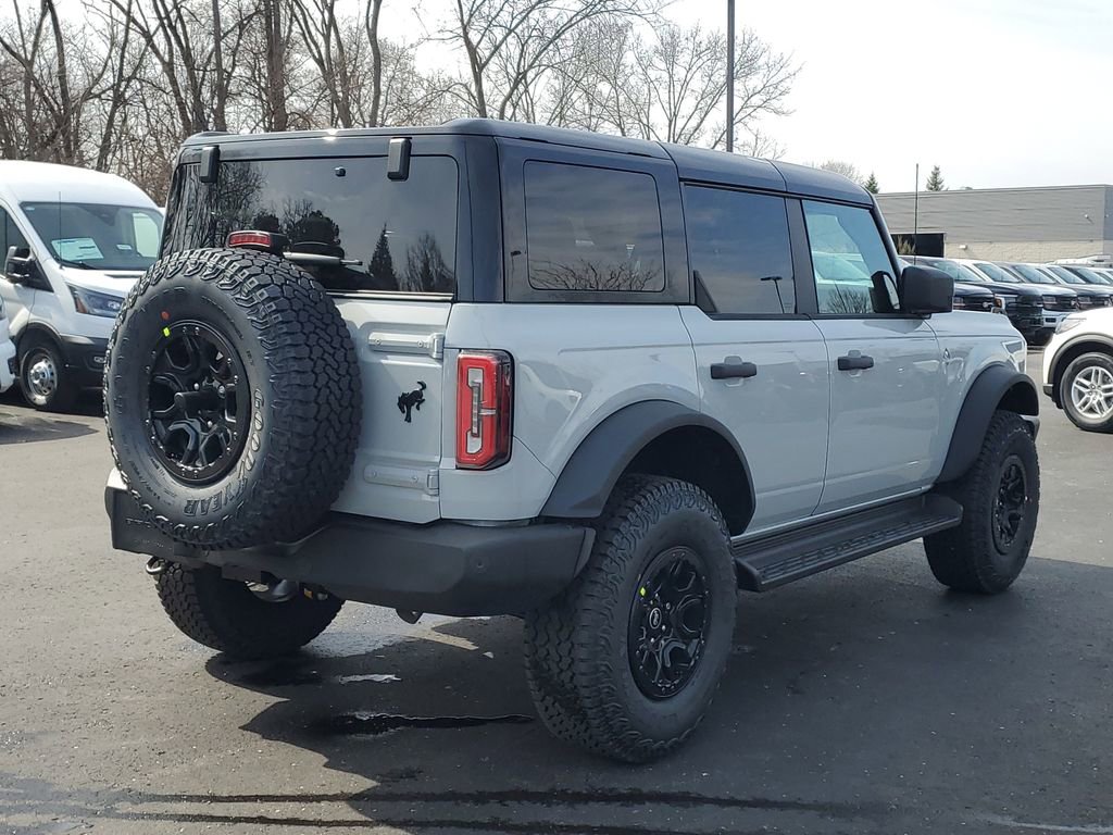 New 2026 Ford Bronco Outer Banks image 4