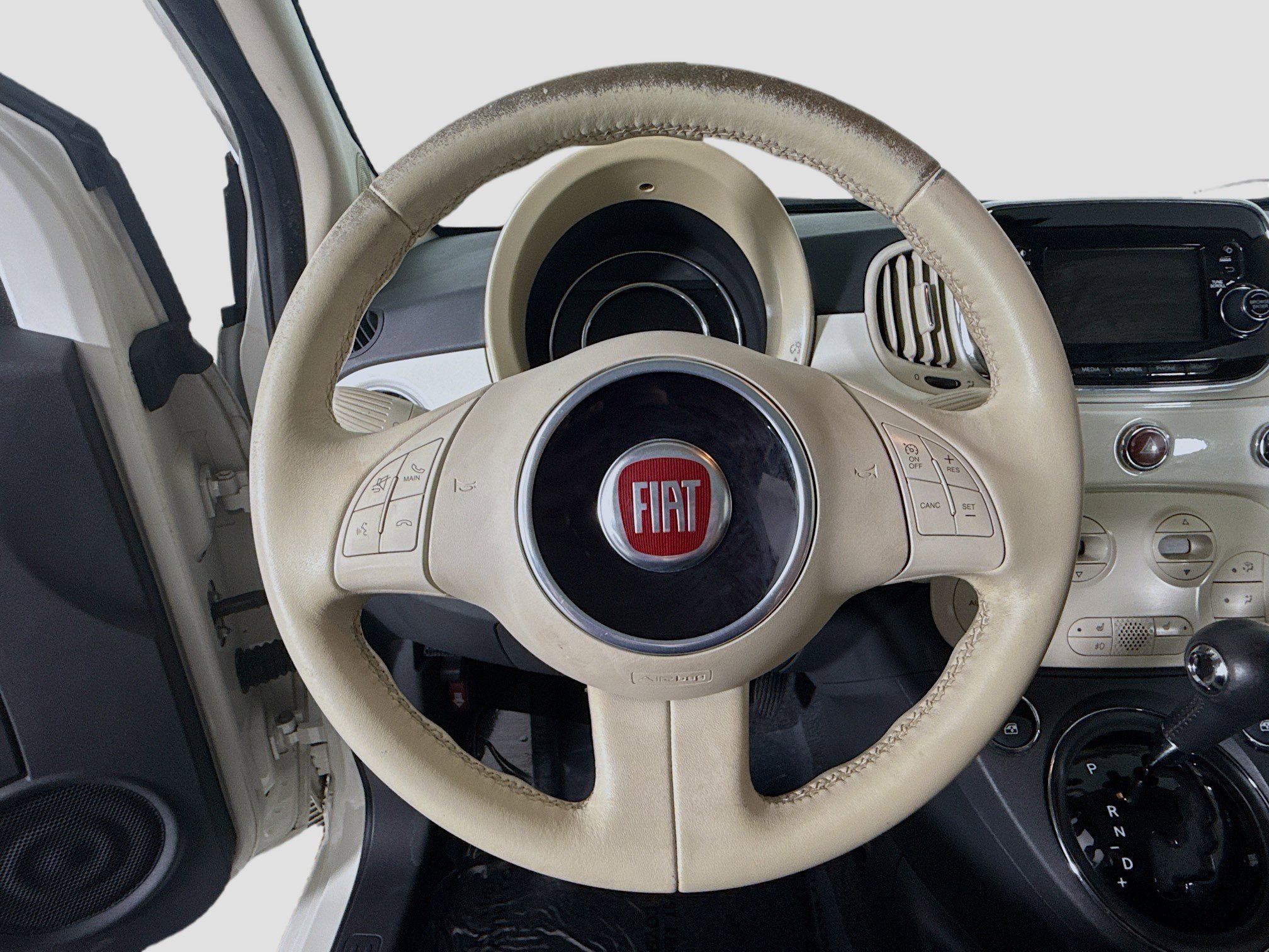 Used 2017 FIAT 500 Lounge image 13