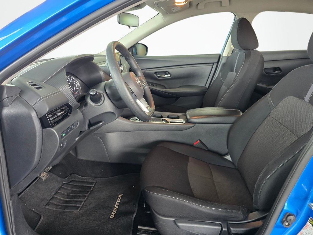 Used 2024 Nissan Sentra SV FWD image 18