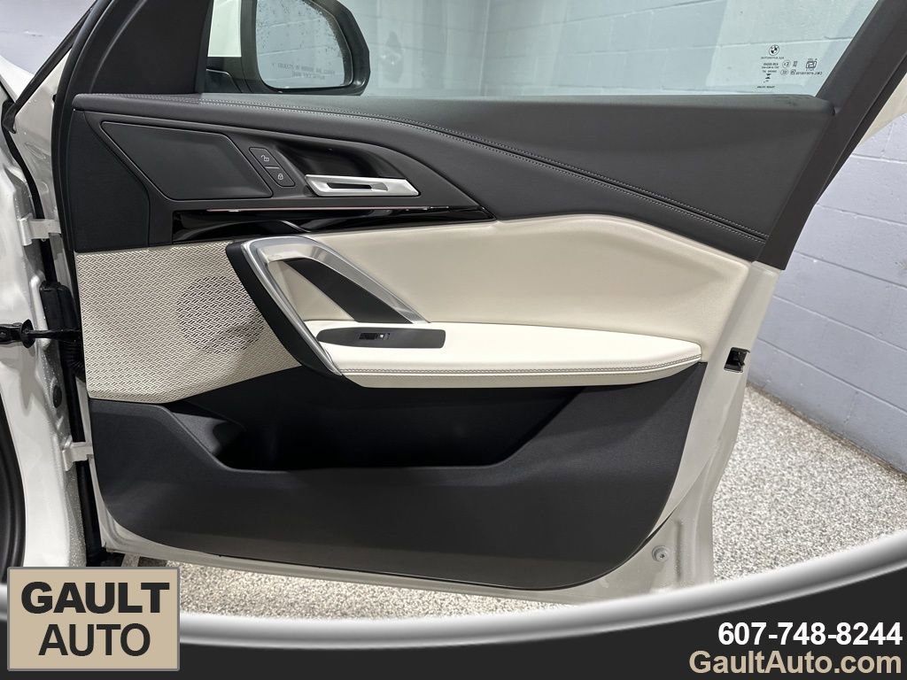 New 2026 BMW X1 xDrive28i w/ Convenience Package image 17