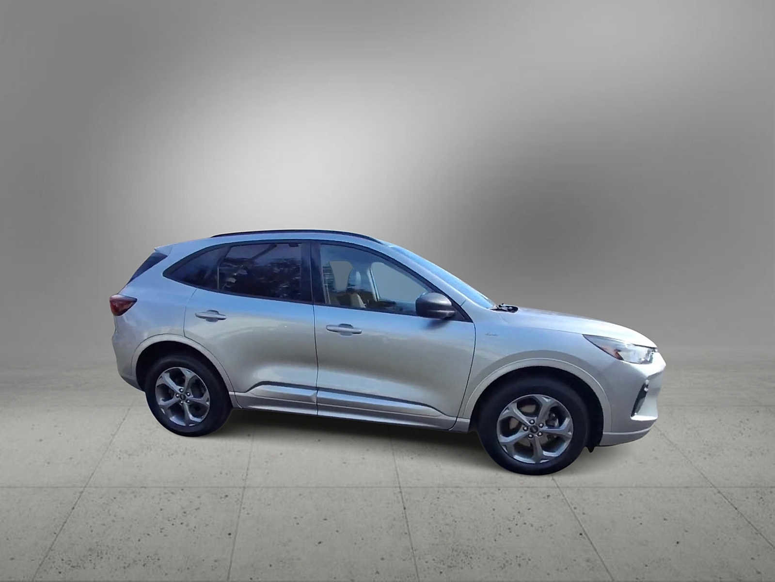 Used 2023 Ford Escape ST-Line image 9