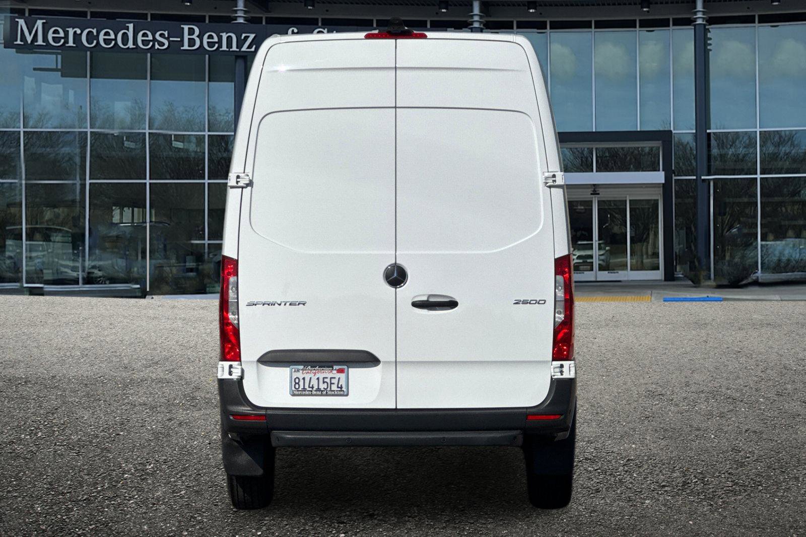 Used 2025 Mercedes-Benz Sprinter 2500 image 5