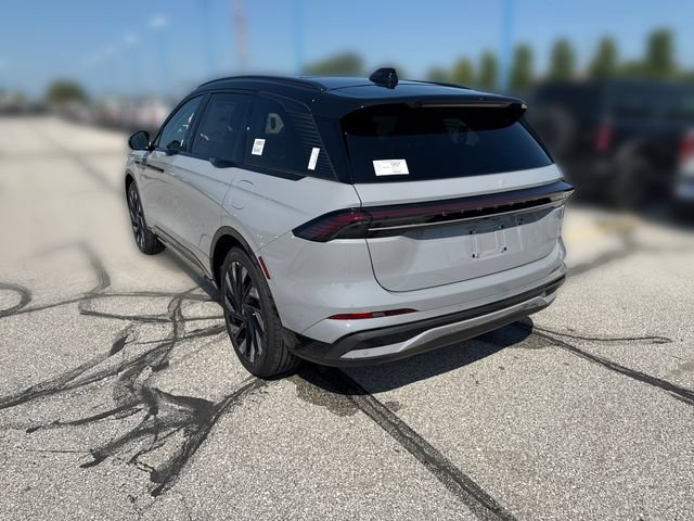 New 2026 Lincoln Nautilus Reserve w/ Jet Appearance Package AWD/4WD image 8