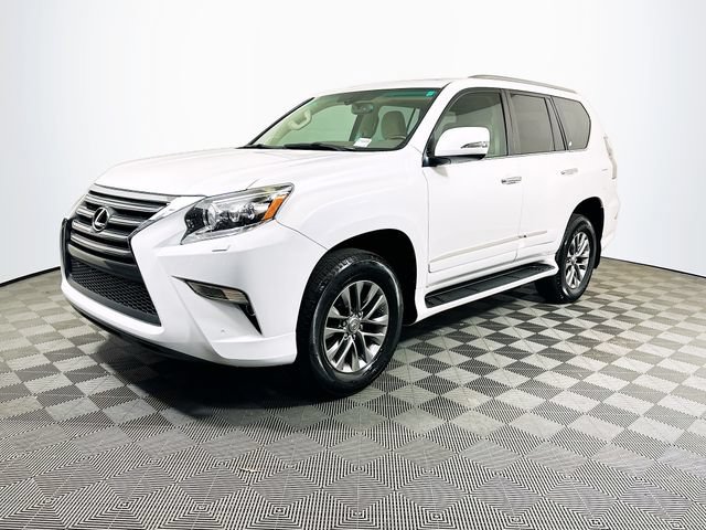 Used 2016 Lexus GX 460 Luxury w/ Preferred Accessory Package AWD/4WD image 4