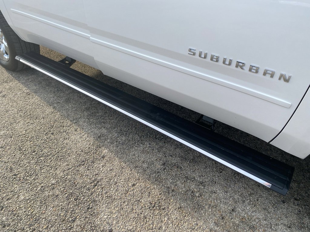 Used 2018 Chevrolet Suburban Premier image 10