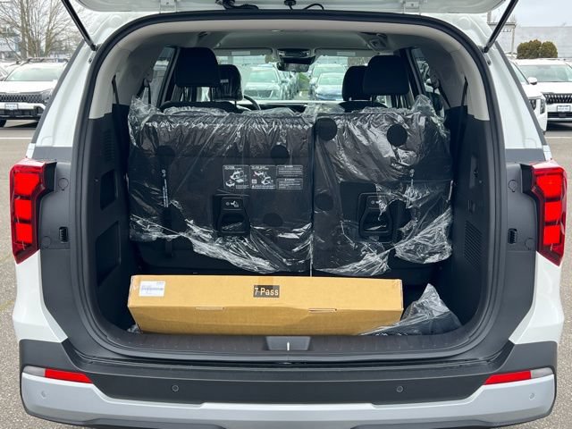 New 2026 Kia Carnival LX FWD image 10