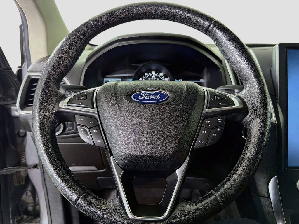 Used 2022 Ford Edge Titanium AWD/4WD image 15