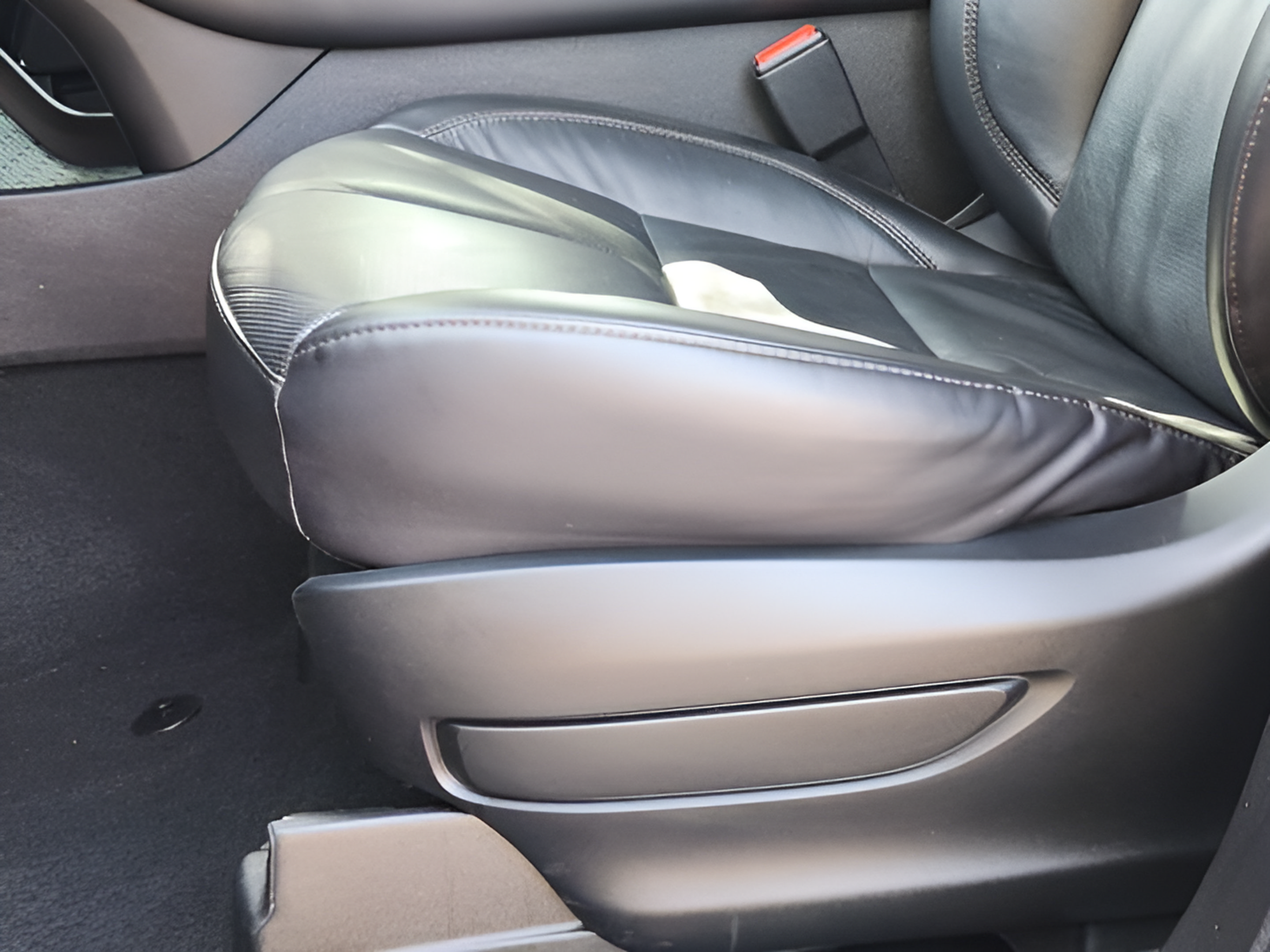 Used 2022 Lincoln Aviator Reserve w/ Elements Package Plus RWD image 23