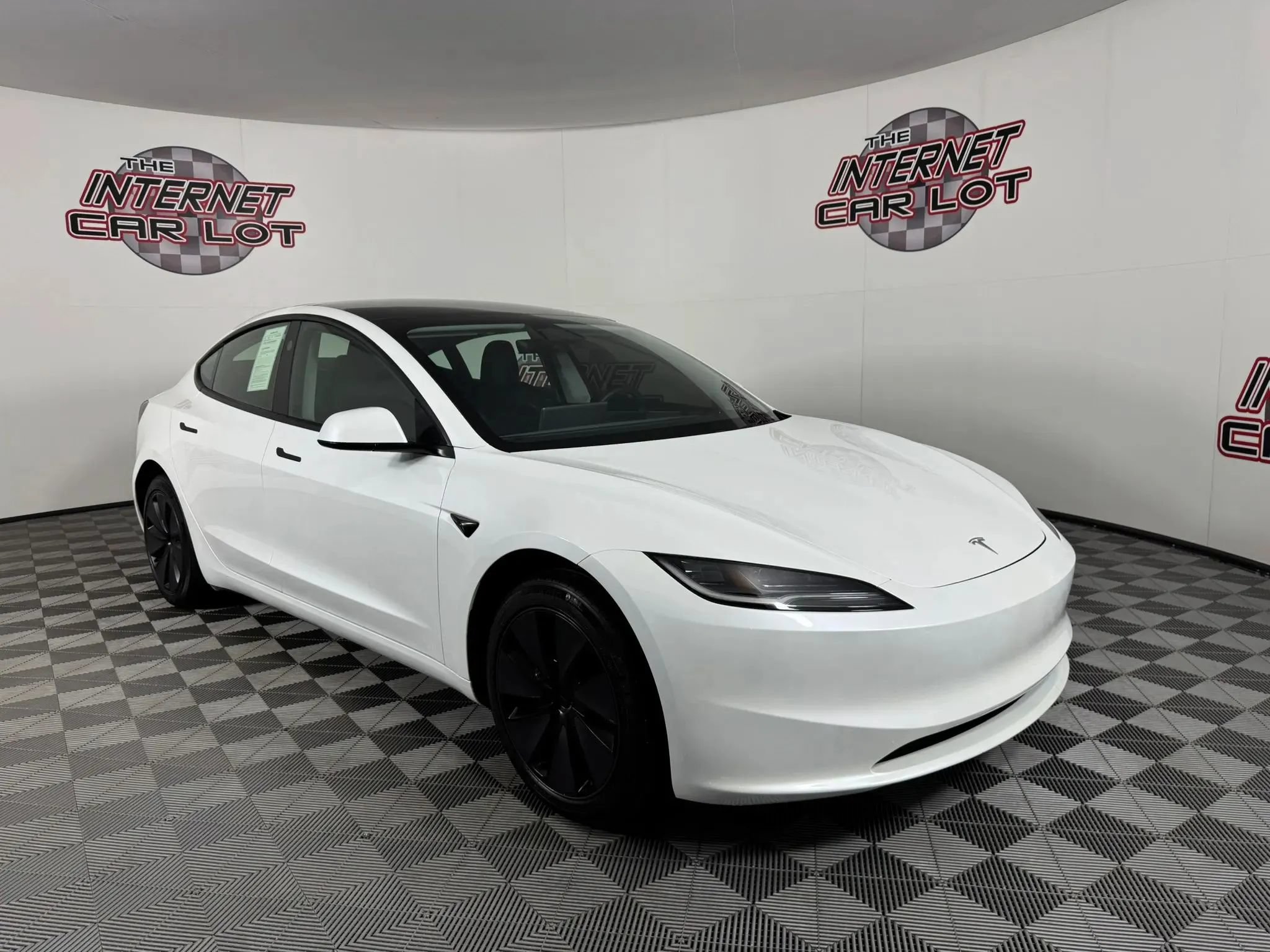 Used 2025 Tesla Model 3 Long Range RWD image 9