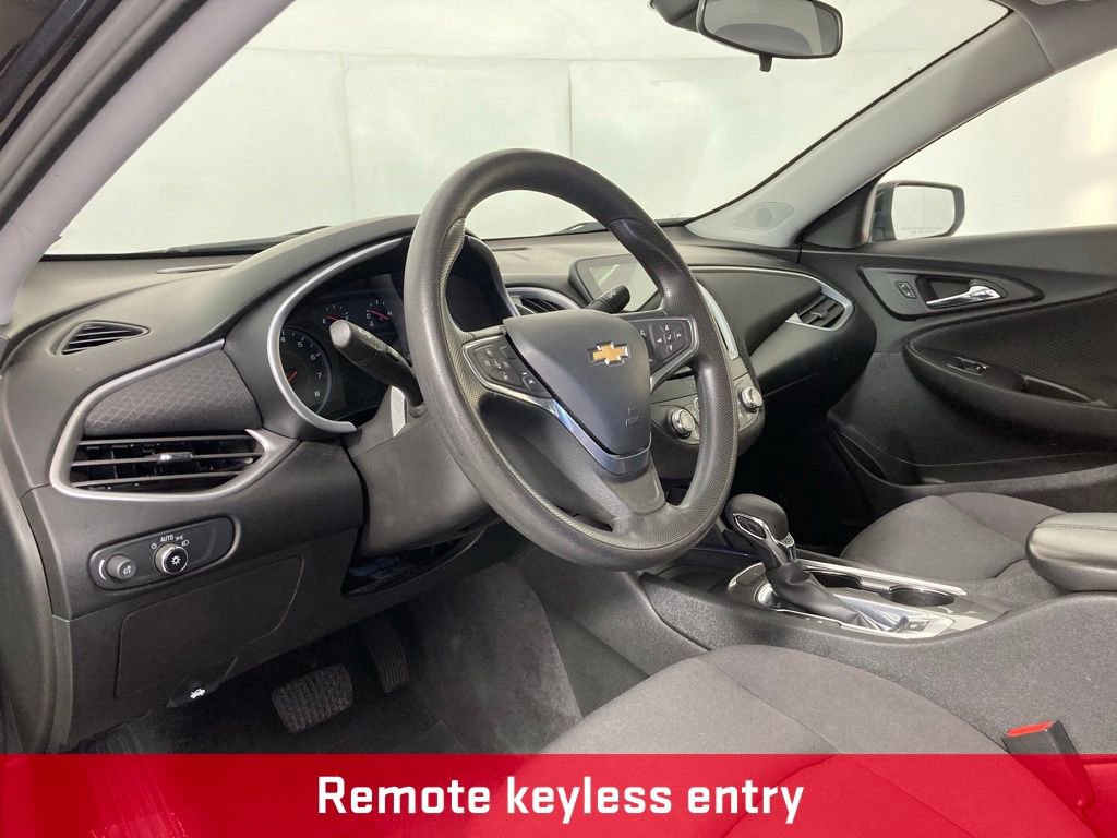 Used 2023 Chevrolet Malibu LT image 14